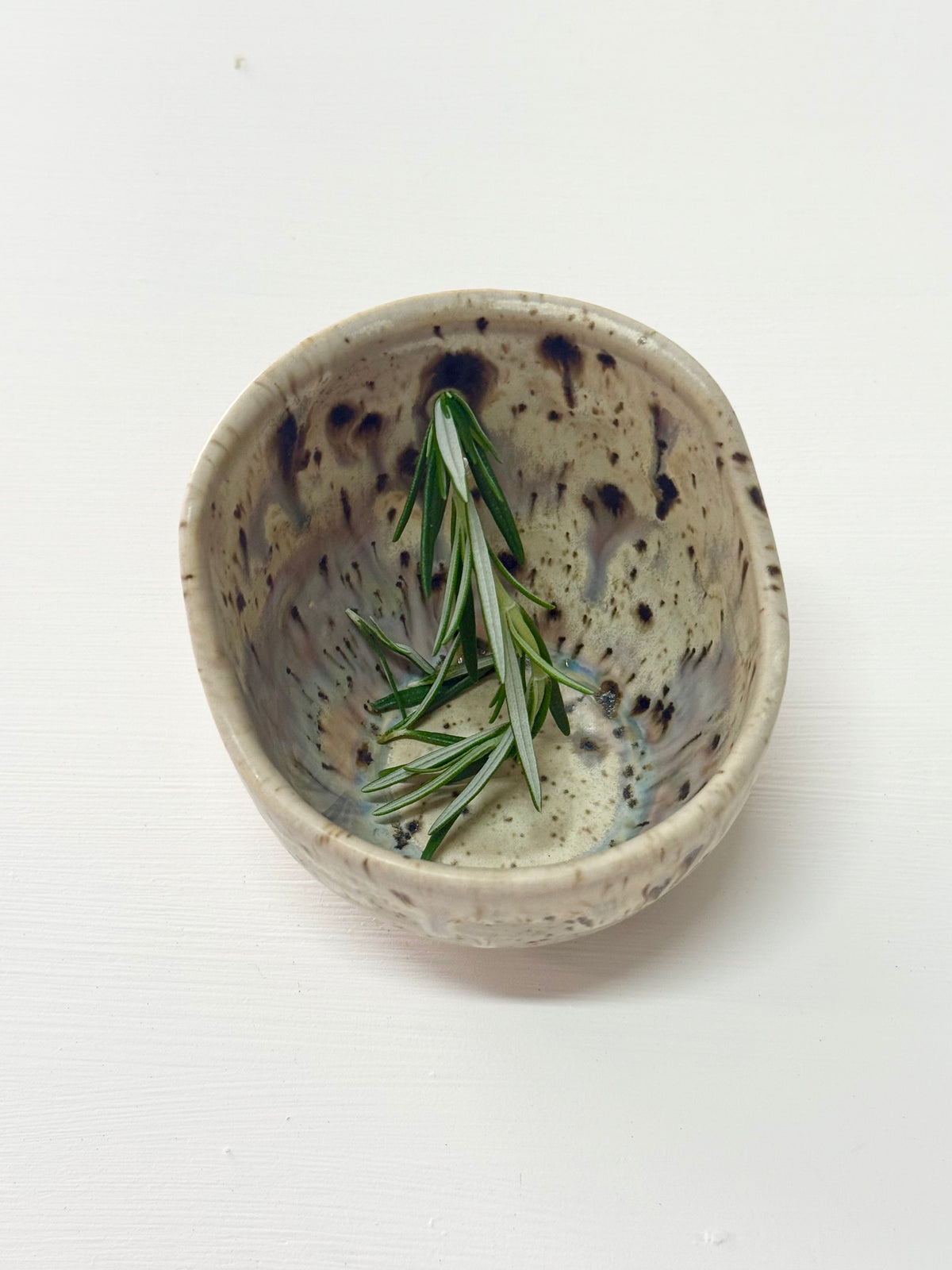 Ceramic Herb Stripper · White Speckle